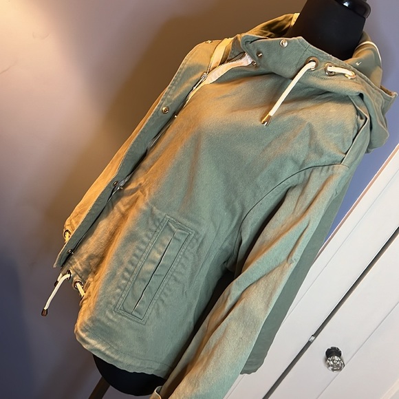 ZARA lightweignt bomber jacket - Picture 3 of 6